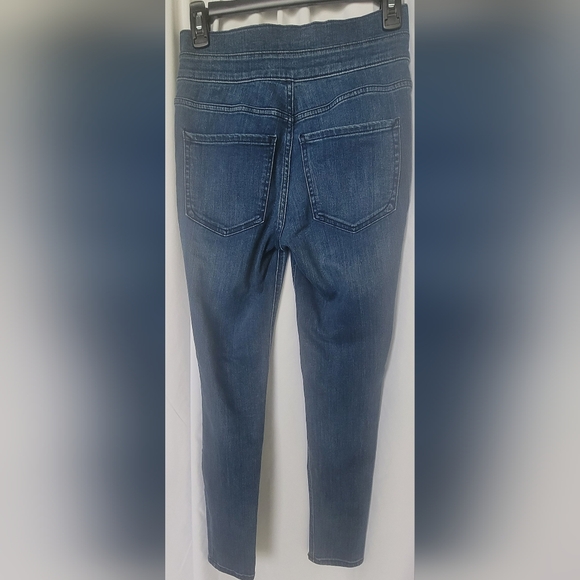 EXPRESS  SAILOR HIGH WAISTED ANKLE JEANS WITH SILVER BUTTON DETAIL SIZE 2 - Picture 3 of 5